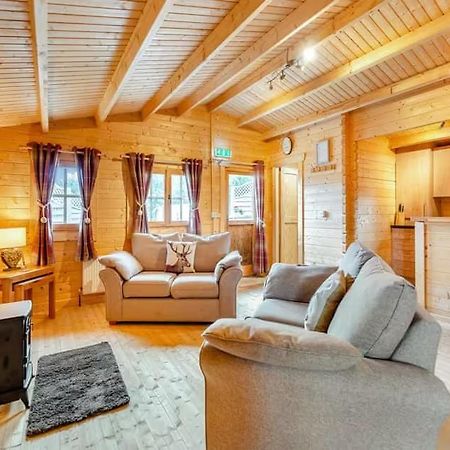 איירדריי Lochinvar - Clydesdale Log Cabin With Hot Tub מראה חיצוני תמונה