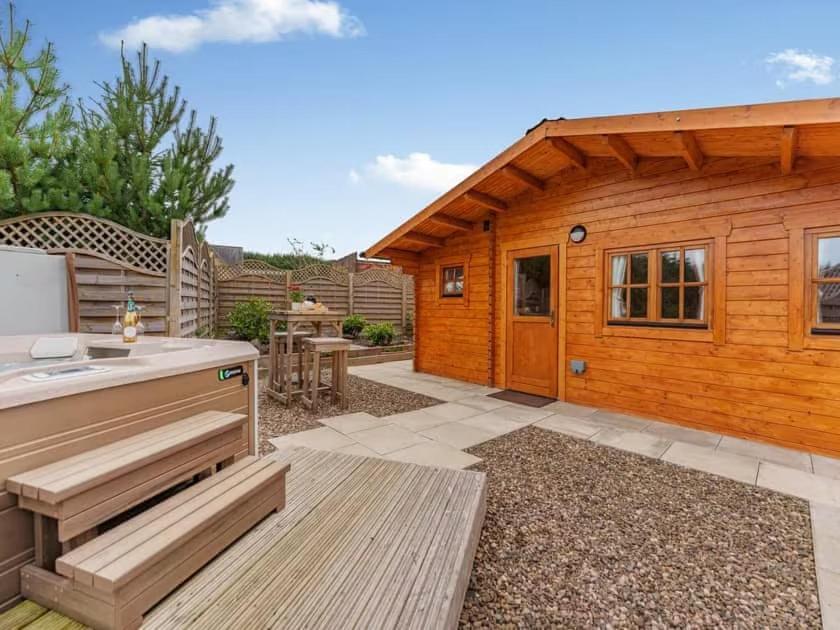 איירדריי Lochinvar - Clydesdale Log Cabin With Hot Tub מראה חיצוני תמונה