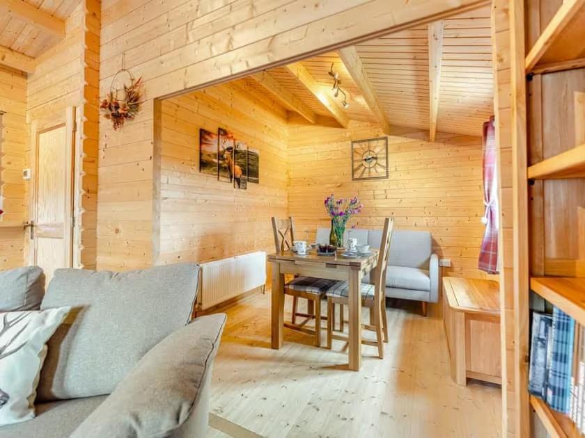 איירדריי Lochinvar - Clydesdale Log Cabin With Hot Tub מראה חיצוני תמונה